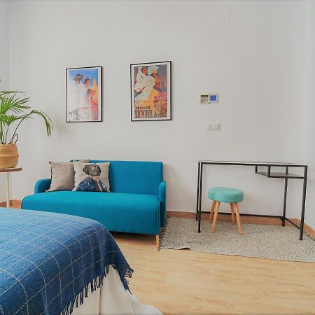 Pelicano Seville Apartments Exterior photo