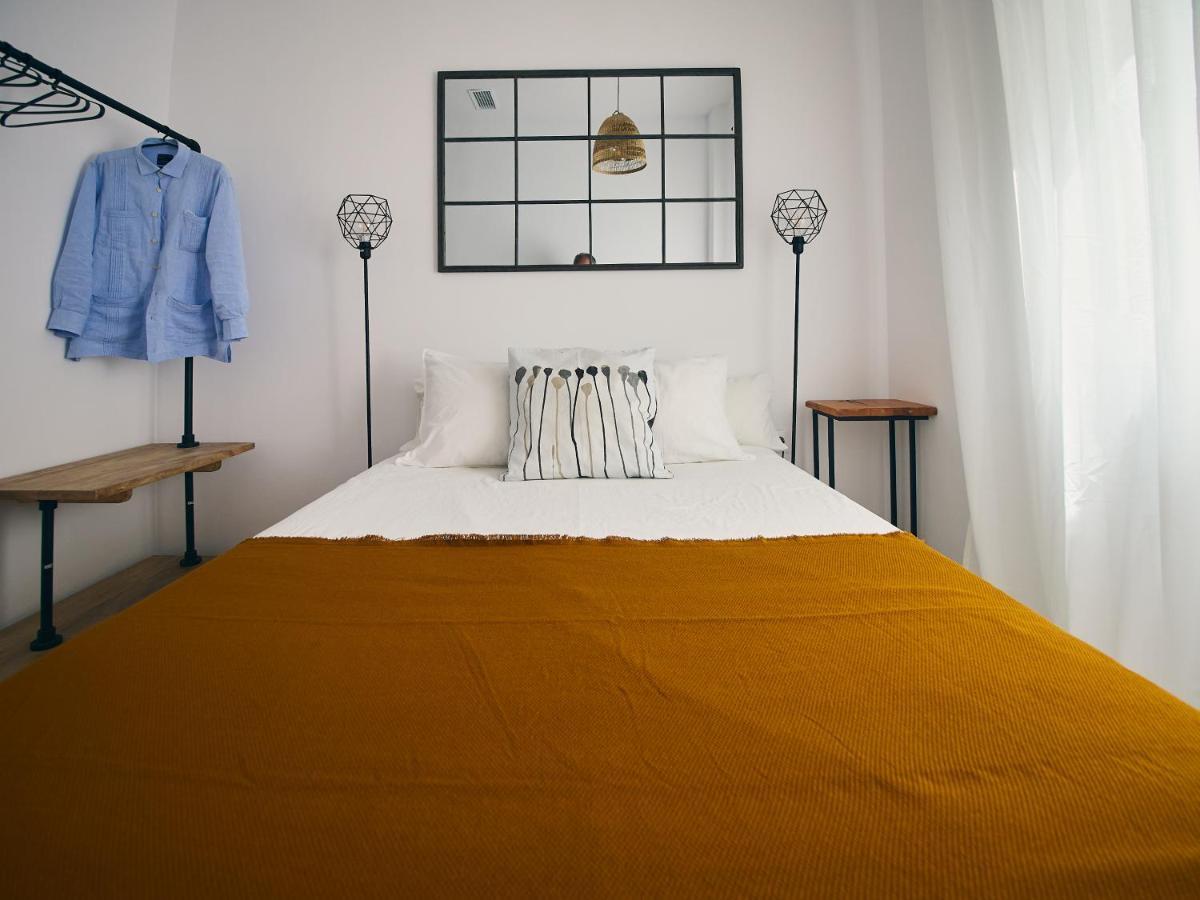 Pelicano Seville Apartments Exterior photo